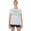 ASICS WOMEN’S HIBISCUS SLOGAN CREW ASICS WOMEN’S HIBISCUS SLOGAN CREW