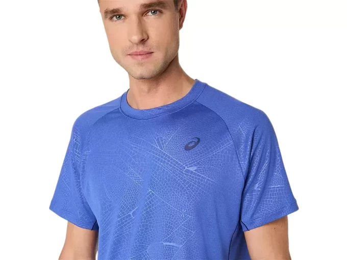 GAME ALL OVER PRINT SHORT SLEEVE TOP GAME ALL OVER PRINT SHORT SLEEVE TOP