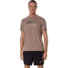MEN’S COURT GRAPHIC TEE MEN’S COURT GRAPHIC TEE