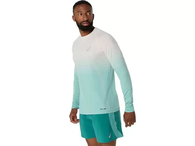 MEN’S SEAMLESS LONG SLEEVE TOP MEN’S SEAMLESS LONG SLEEVE TOP