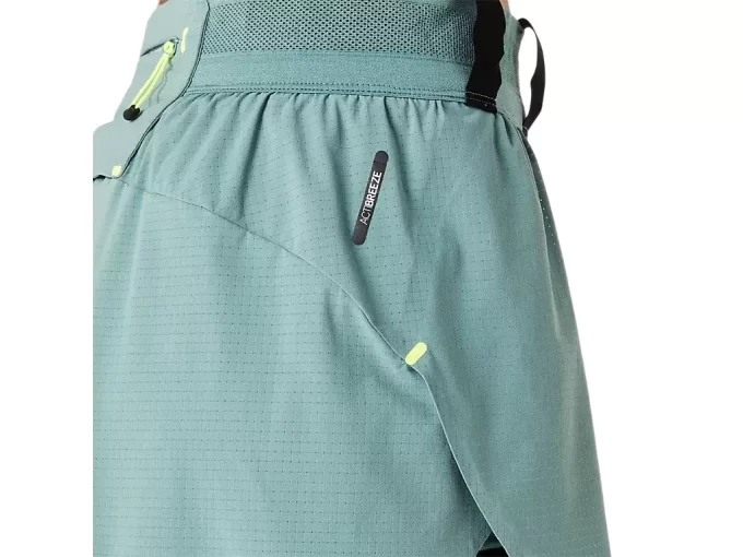 METARUN SPLIT SHORT METARUN SPLIT SHORT