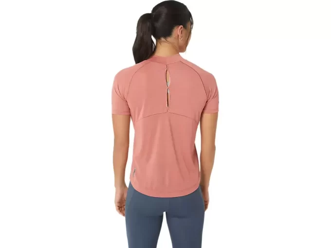 NAGINO RUN SHORT SLEEVE TOP