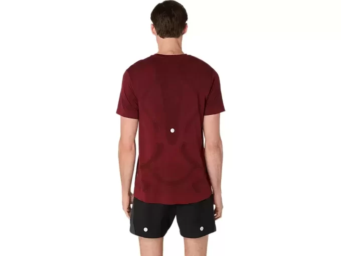 ROAD SEAMLESS SHORT SLEEVE TOP ROAD SEAMLESS SHORT SLEEVE TOP