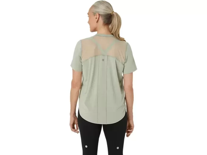 ROAD V-NECK SHORT SLEEVE TOP ROAD V-NECK SHORT SLEEVE TOP