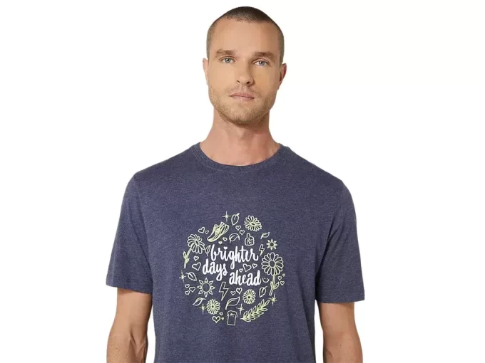 UNISEX ASICS BRIGHTER DAYS AHEAD SHORT SLEEVE TEE UNISEX ASICS BRIGHTER DAYS AHEAD SHORT SLEEVE TEE