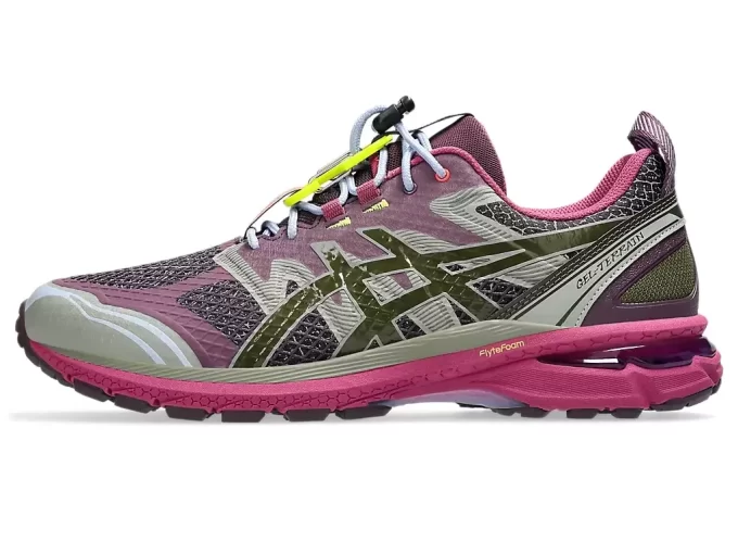 UP THERE x GEL-TERRAIN UP THERE x GEL-TERRAIN