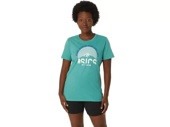 WOMEN’S ASICS GSG SINCE 1977 ADVENTURE CREW WOMEN’S ASICS GSG SINCE 1977 ADVENTURE CREW