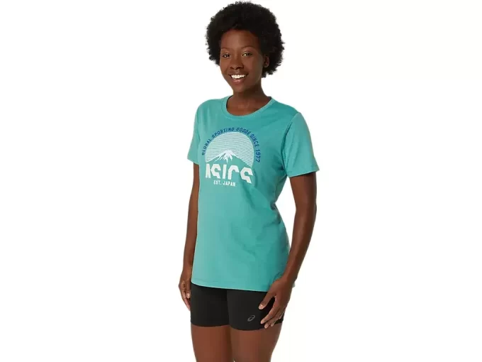 WOMEN’S ASICS GSG SINCE 1977 ADVENTURE CREW WOMEN’S ASICS GSG SINCE 1977 ADVENTURE CREW