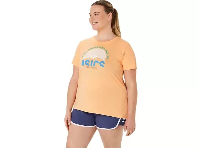 WOMEN’S ASICS GSG SINCE 1977 ADVENTURE CREW WOMEN’S ASICS GSG SINCE 1977 ADVENTURE CREW