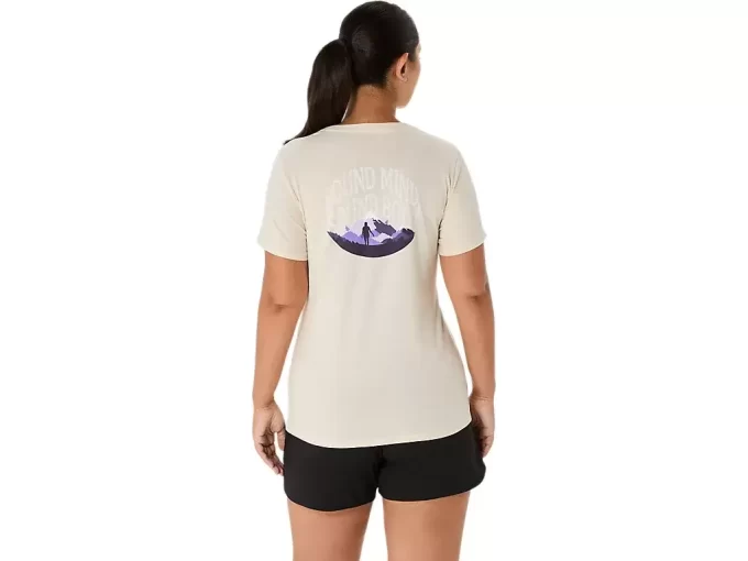 WOMEN’S ASICS NATURE V-NECK SHORT SLEEVE TEE WOMEN’S ASICS NATURE V-NECK SHORT SLEEVE TEE