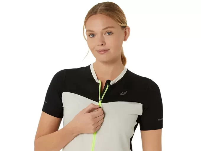 WOMEN’S FUJITRAIL SHORT SLEEVE TOP WOMEN’S FUJITRAIL SHORT SLEEVE TOP
