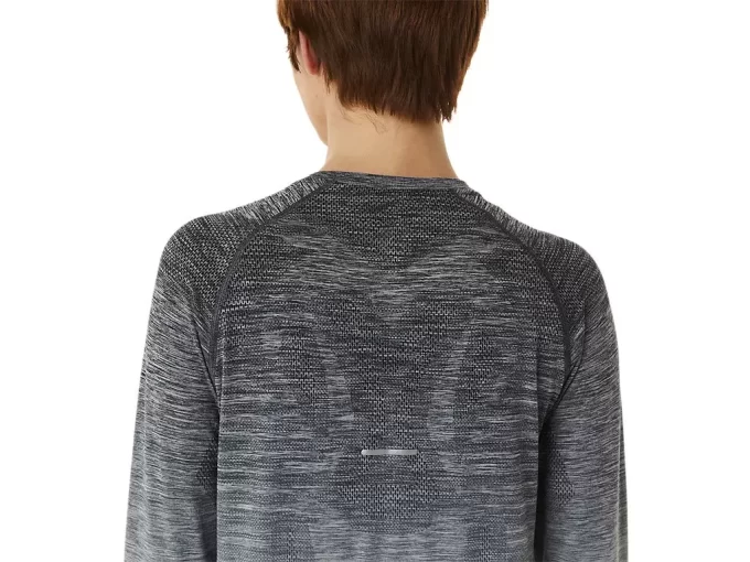 WOMEN’S SEAMLESS LONG SLEEVE TOP WOMEN’S SEAMLESS LONG SLEEVE TOP