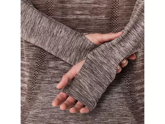 WOMEN’S SEAMLESS LONG SLEEVE TOP WOMEN’S SEAMLESS LONG SLEEVE TOP