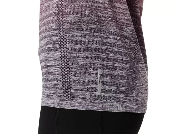 WOMEN’S SEAMLESS SHORT SLEEVE TOP WOMEN’S SEAMLESS SHORT SLEEVE TOP