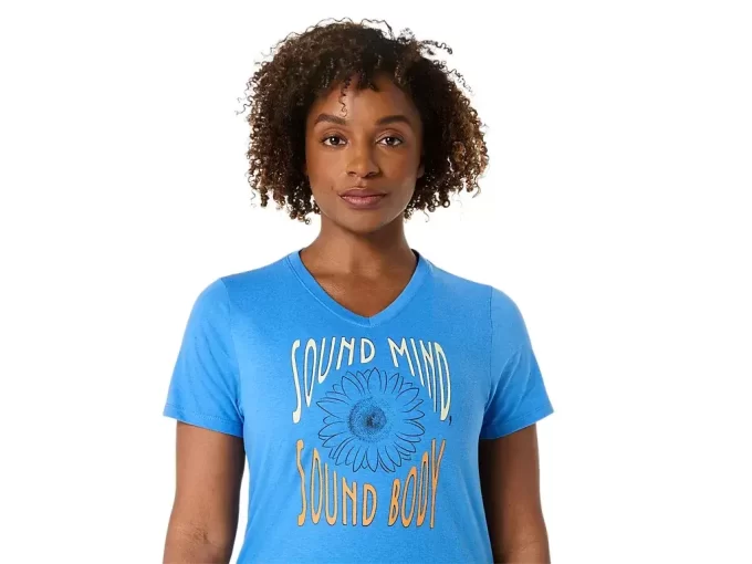 WOMEN’S SUNFLOWER SLOGAN V-NECK WOMEN’S SUNFLOWER SLOGAN V-NECK